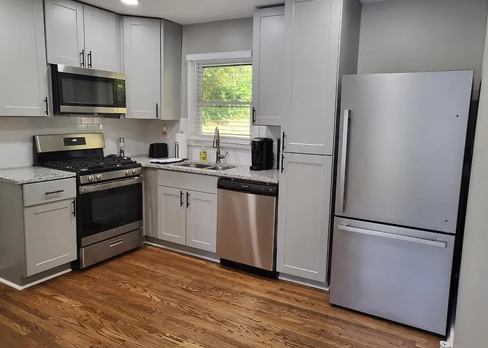 Rare Find! Private Heated Pool & Spa - Entire Home Near Atl City Center